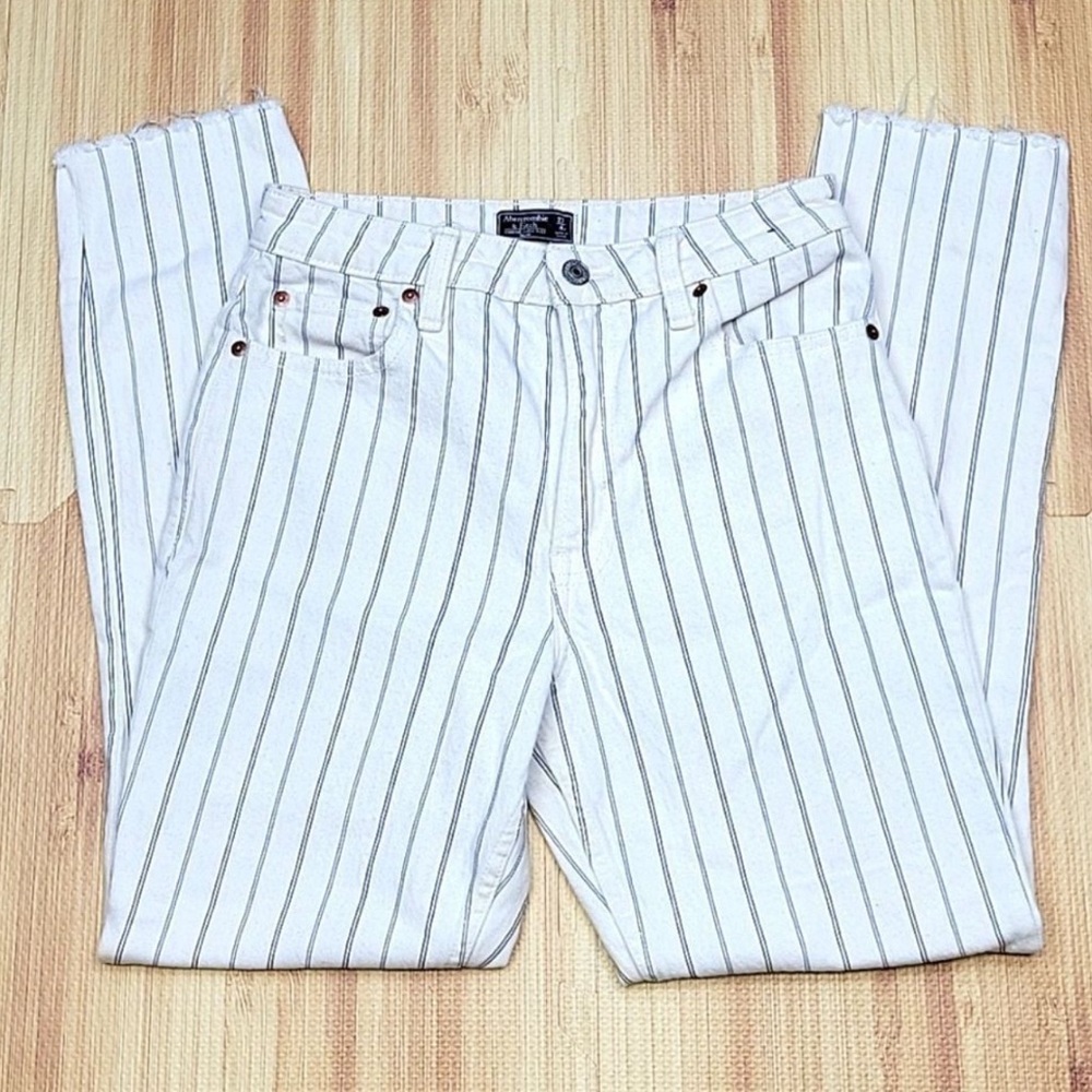 Abercrombie & Fitch  Pin Striped Simone High Rise Slim Jeans  Size 27 / 4